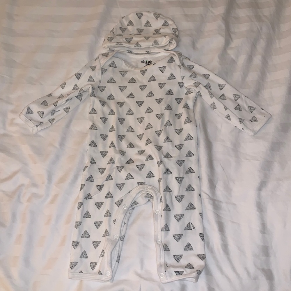 Chick Pea Jumpsuit & Matching Hat - 3-6M